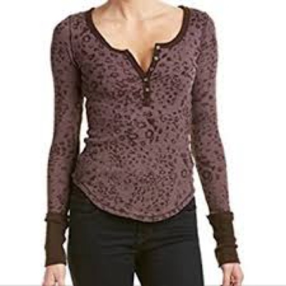 Free People We the Free Davis Thermal Purple Leopard Print Size Medium - Picture 1 of 4
